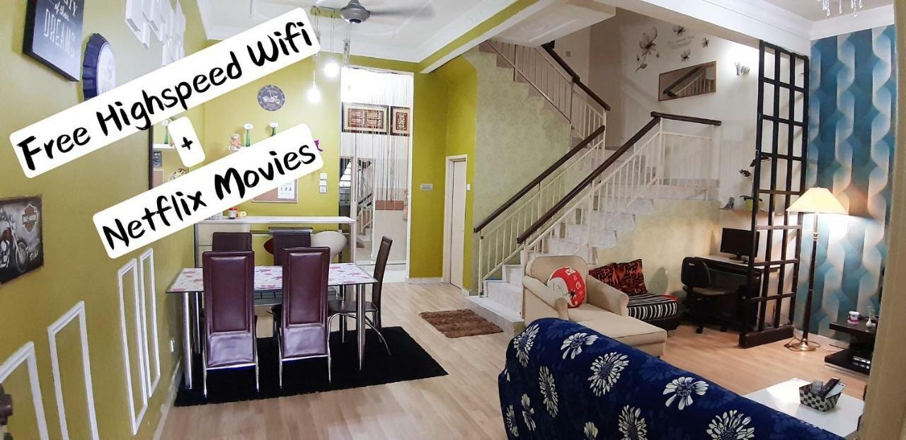 E&A Homestay Klia/ Sepang/ Nilai 외부 사진