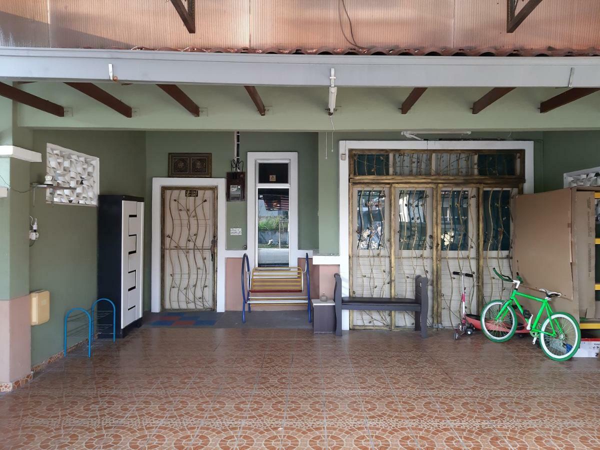 E&A Homestay Klia/ Sepang/ Nilai 외부 사진